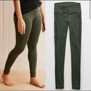 Aerie Chill Play Move Leggings